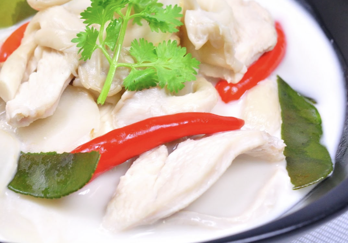 ต้มข่าไก่