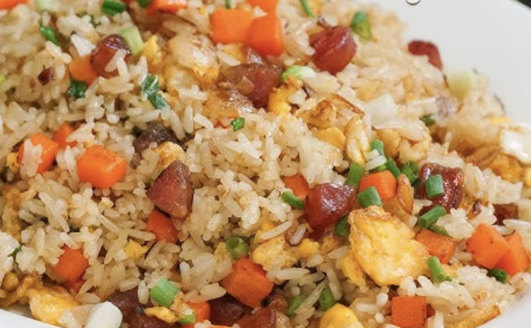 ข้าวผัดไข่กุนเชียง